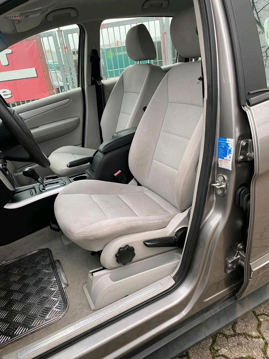 Mercedes-Benz  2006 — photo 12