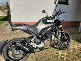 Husqvarna Svartpilen 125 - HUSQVARNA SVARTPILEN 125