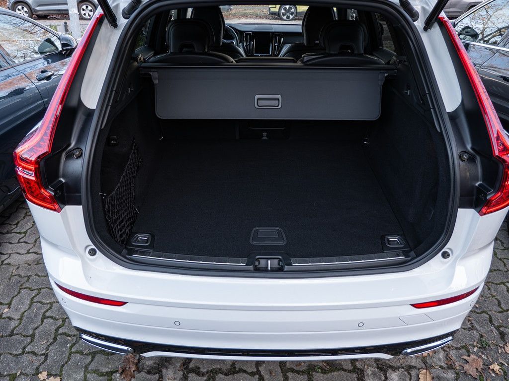 Volvo XC60 B4 Diesel R-Design AWD Pano ACC Leder foto 8