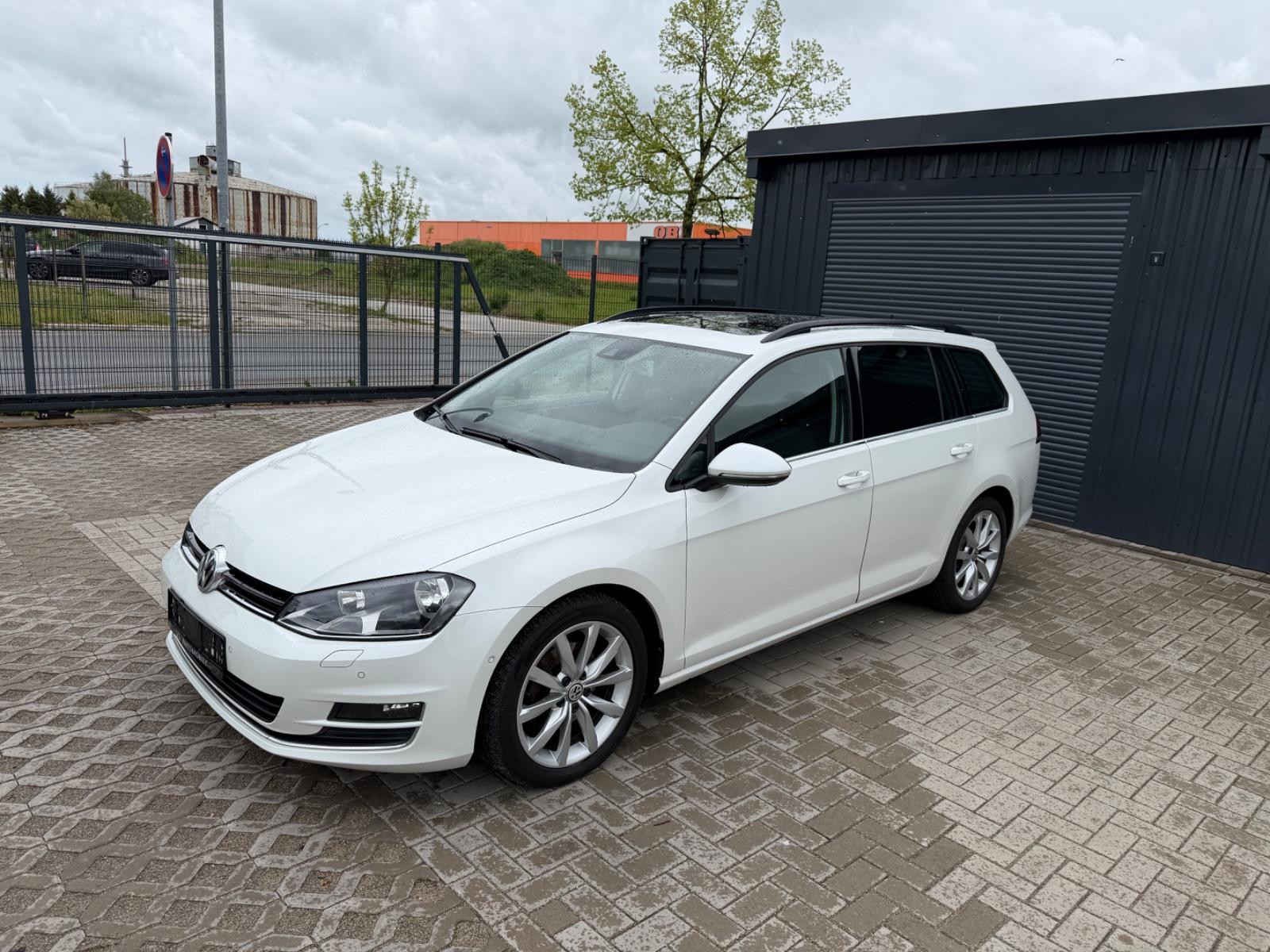 Volkswagen Golf VII Variant Highline 4Motion Panorama St.Hz