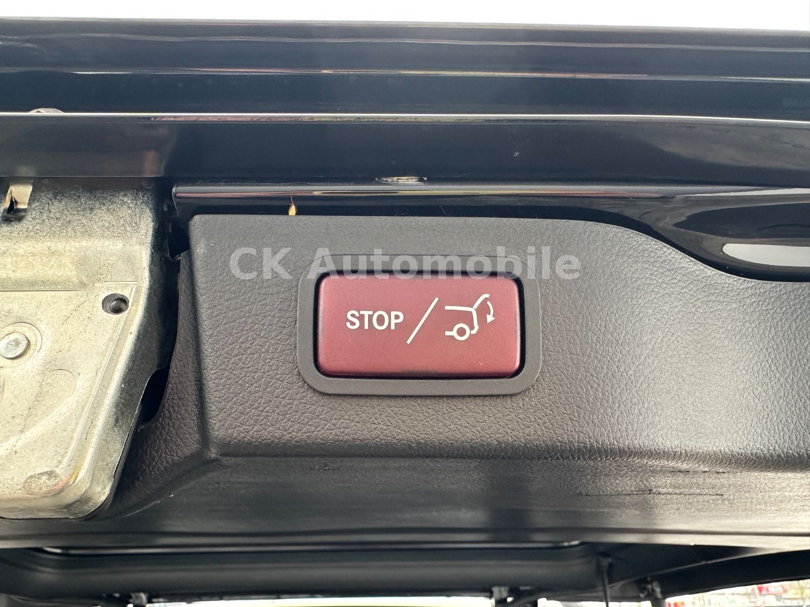 Fahrzeugabbildung Mercedes-Benz V 300 Avantgarde Edition AMG-LIne 4Matic Lang