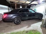 Mercedes-Benz S 350 BlueTEC -WENIG KM-SDACH-19ZOLL - Mercedes-Benz S 350 mit Diesel-Antrieb