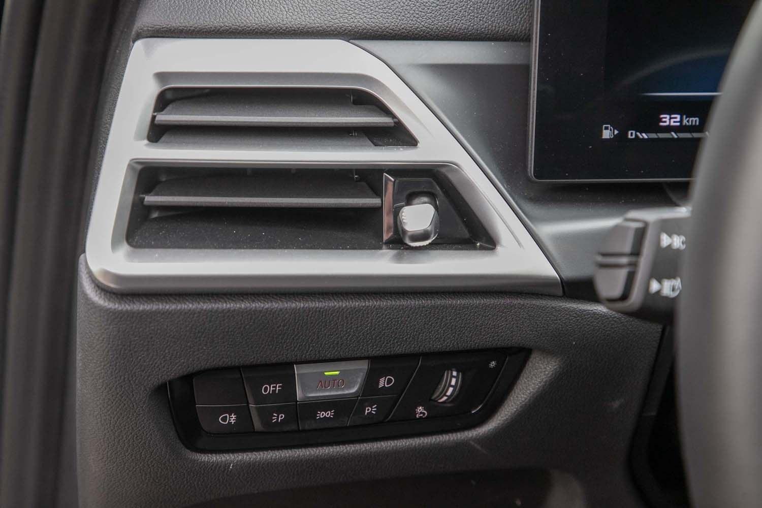 BMW M340i xDrive Touring Pano HeadUp adLED HiFi RfKa