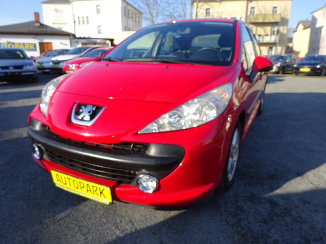 Peugeot 207 5-Türer*Klima,LMF,Radio/CD,elektr. FH,Nr. 37