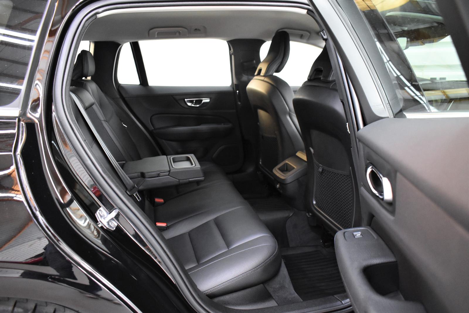 Volvo V60 Kombi Inscription+Kamera+Tempomat+LED+Keyles