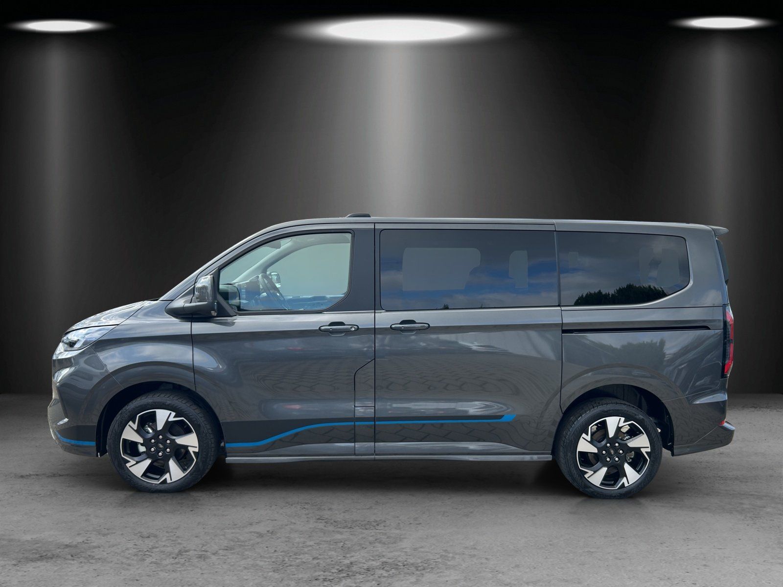 Fahrzeugabbildung Ford Tourneo Custom Sport L1  FGS 3.-5 Jahr