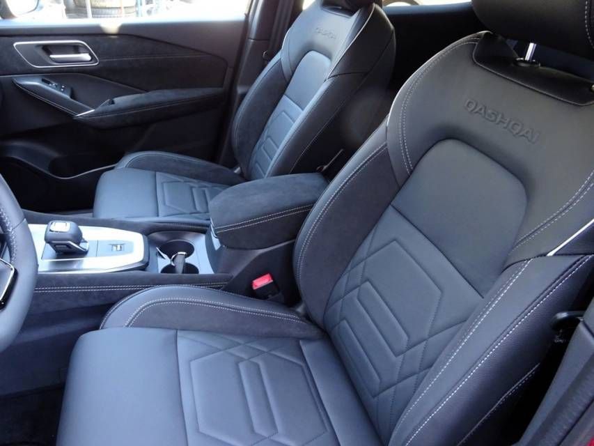 Fahrzeugabbildung Nissan Qashqai 1.3 DIG-T N-Design/PanoDach/Automatik
