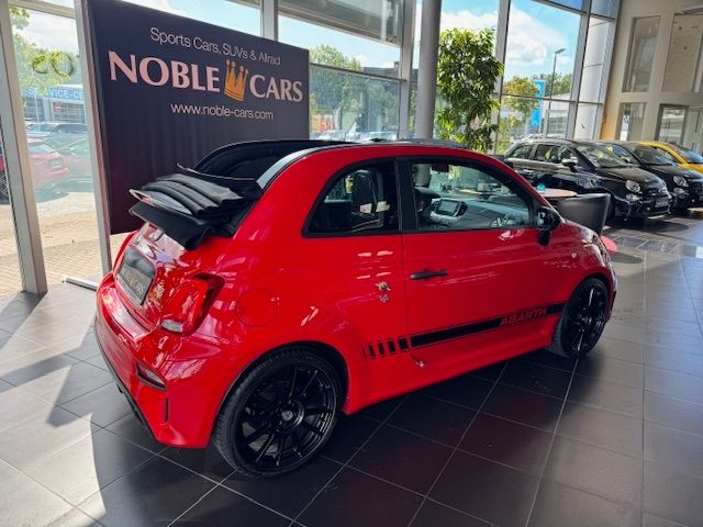 Fahrzeugabbildung Abarth 595C  Esseesse Estetico BEATS AKRAPOVIC