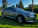 Skoda Superb Combi Style 2.0 TDI - Skoda Superb aus 2016 mit Diesel-Antrieb: Kombi, 2.0