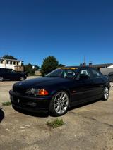 BMW E46 318i - BMW 318 aus 2000: 318i