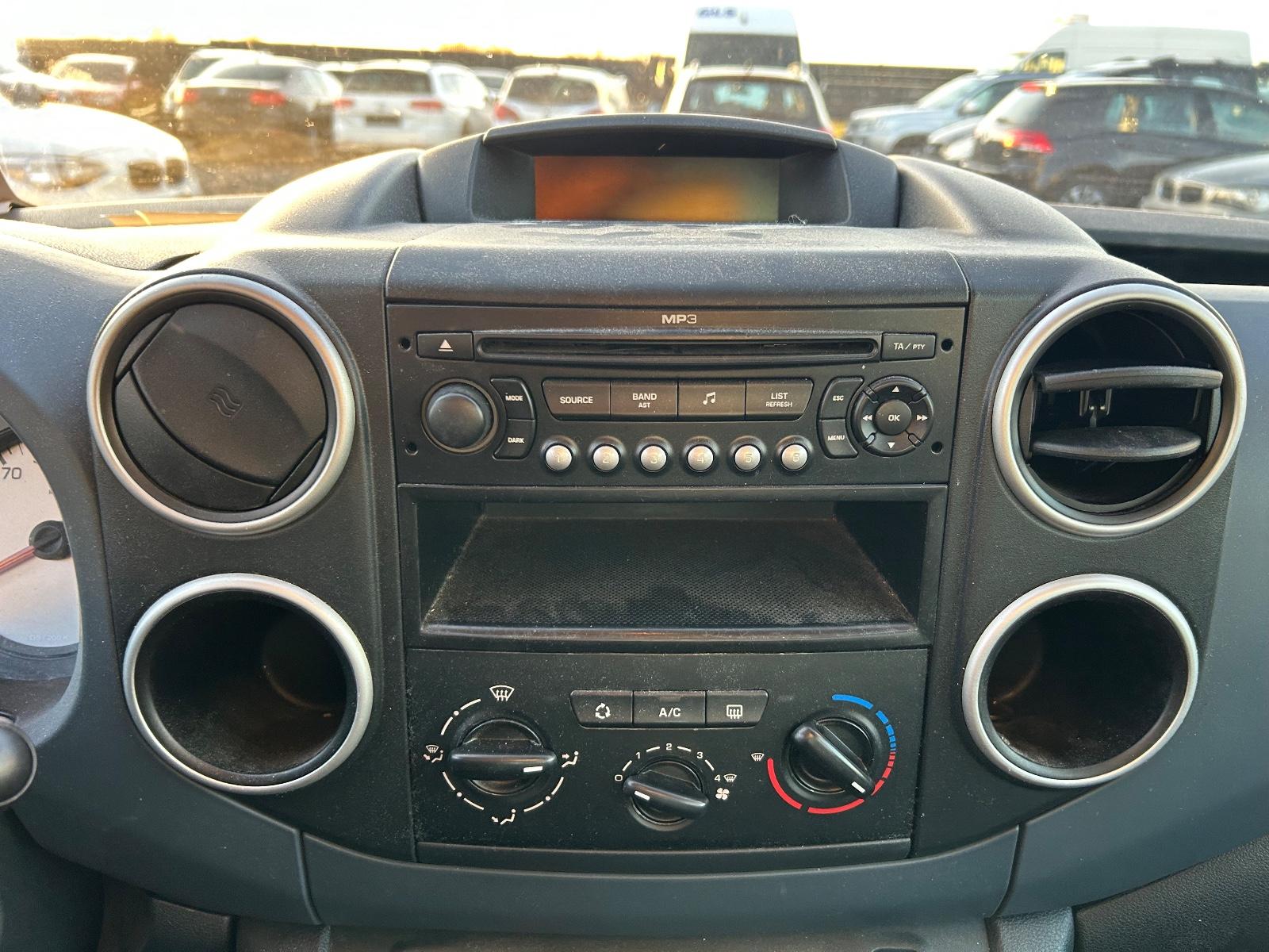Peugeot Partner 2009 — photo 7