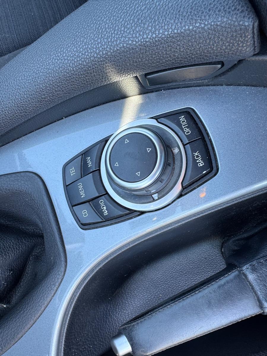 BMW 523 2008 — photo 16