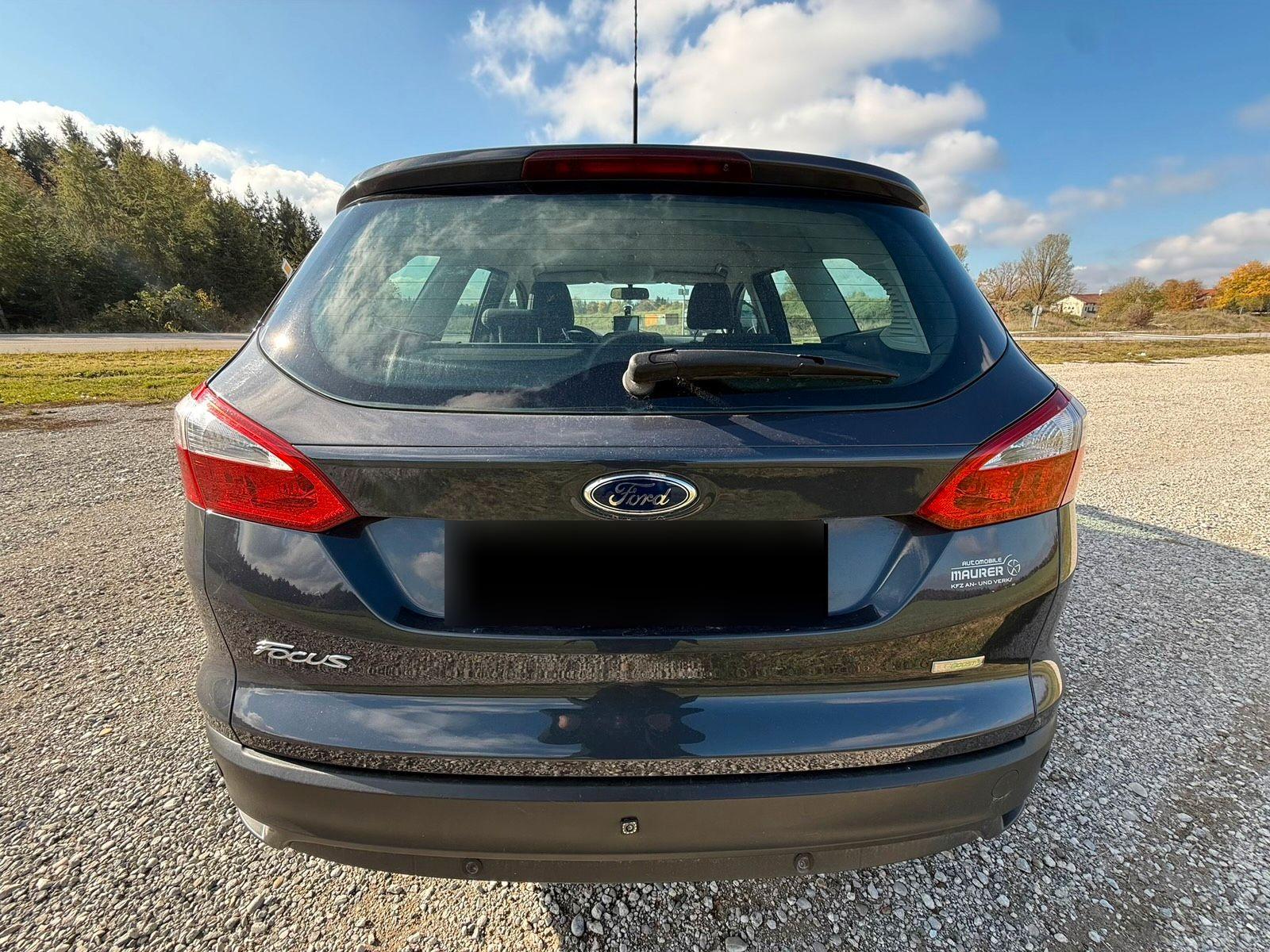 Ford Focus 2014 — photo 5