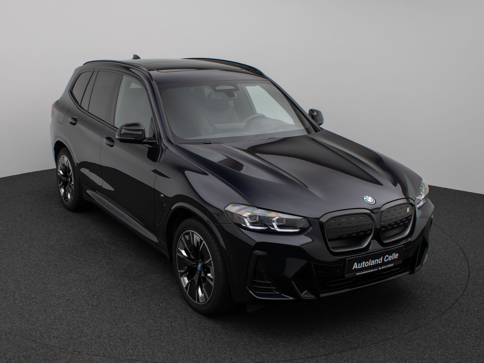 Fahrzeugabbildung BMW iX3 Impressive M Sport Panorama 360°HUD DAB H/K