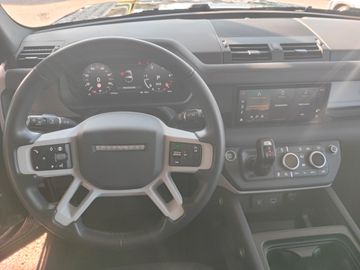 Land-Rover Defender - 12