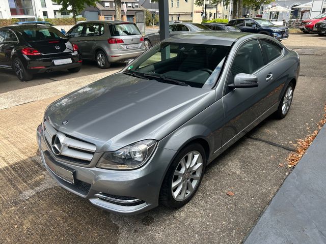 Fahrzeugabbildung Mercedes-Benz C 180 Coupe Autom.+Leder+Navi+Kamera+SHZ+LED+