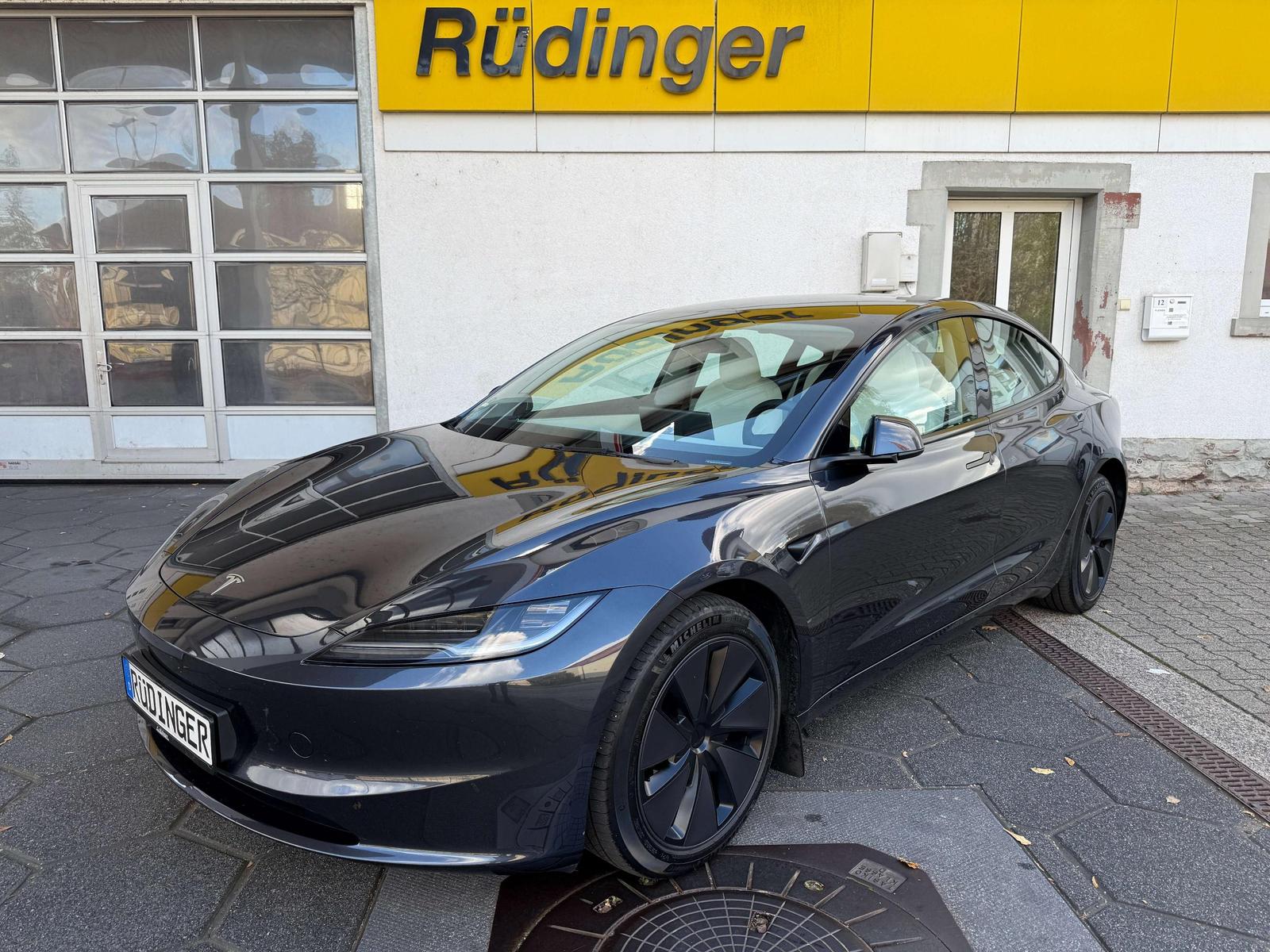Tesla Model 3 Highland Long Range Dual AWD *MwSt auswe