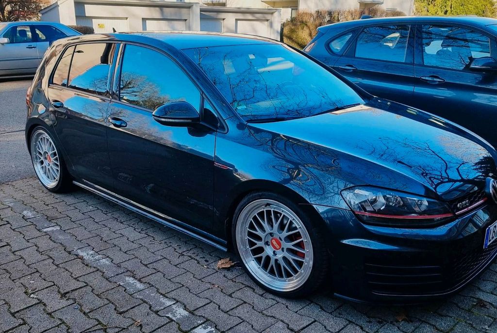Image of Volkswagen Golf