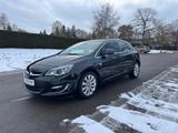 Opel Astra J Lim. 5-trg.Exklusiv*Automatik*1.4*Kamera