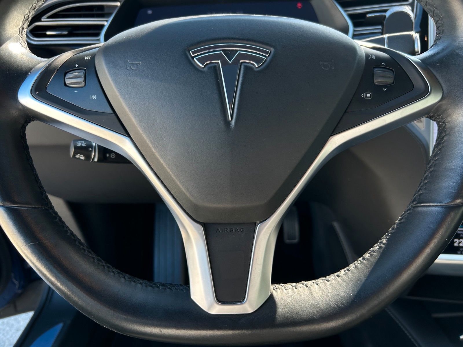 Fahrzeugabbildung Tesla Model S 90D Dual MCU2 Pano Echtleder Kamera AHK