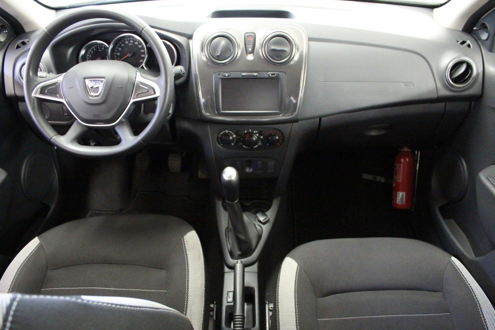 Fahrzeugabbildung Dacia Sandero TCe 90 Stepway *Media-Nav*