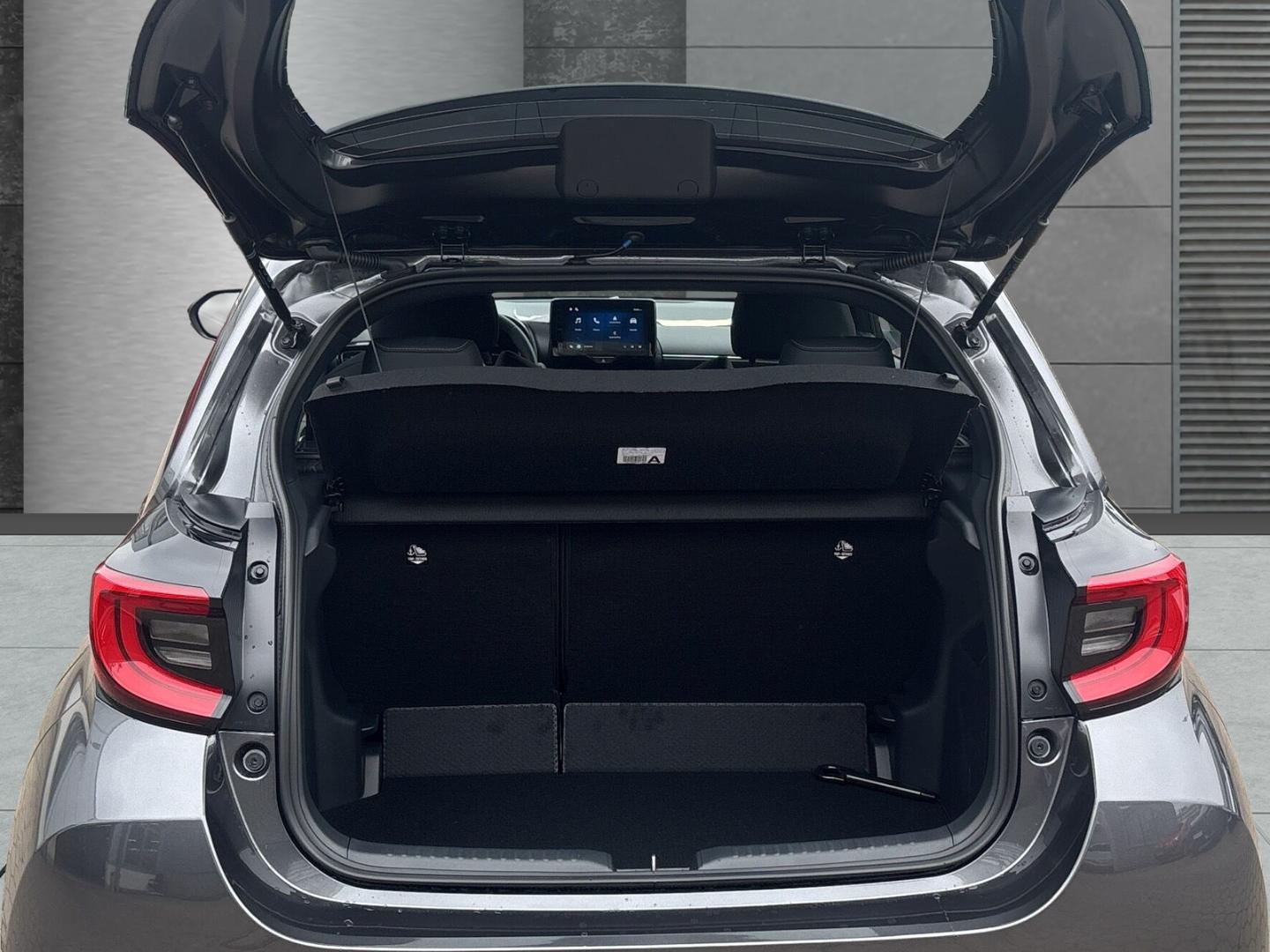 Mazda 2 Hybrid HOMURA LED ACC Apple CarPlay Digitales 
