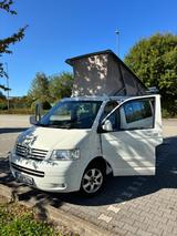 Volkswagen T5 California 2,5 l TDI, Top Zustand  - weiße Volkswagen T5 California