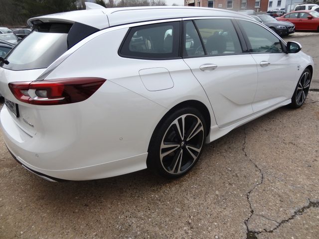 Fahrzeugabbildung Opel Insignia OPC-Line Super Optik/Innovation/OPC/4x4