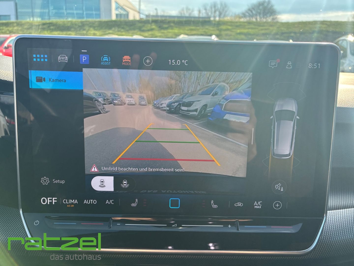 Fahrzeugabbildung Volkswagen Golf Variant R-Line 1,5 l eTSI DSG LED ACC Apple