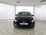 Hyundai i20 1.Hand, unfallfrei, Kamera, Scheckheft, Navi - mit Hybrid-Antrieb: Schwarz, Beheizbares Lenkrad, Kleinwagen