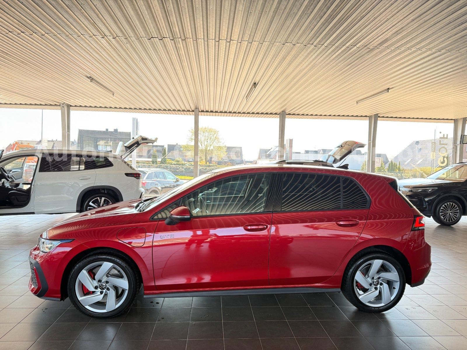 Fahrzeugabbildung Volkswagen Golf 8 GTE PHEV +Matrix +AHK +RFK 131KM Reichw.