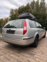 Ford Mondeo - Ford Mondeo aus 2005: Kombi