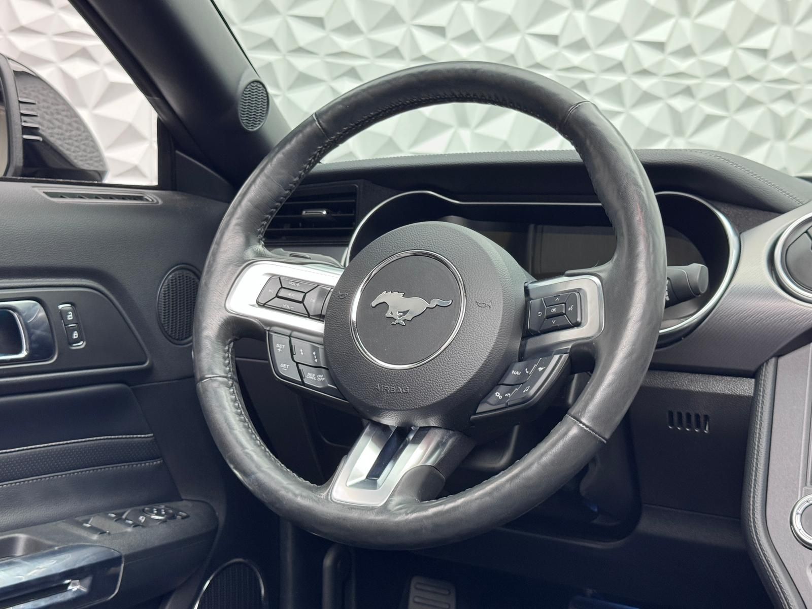 Fahrzeugabbildung Ford 5.0*CONVERTIBLE*DEUTSCH*B&O*KLAPPE*ACC*55YEARS