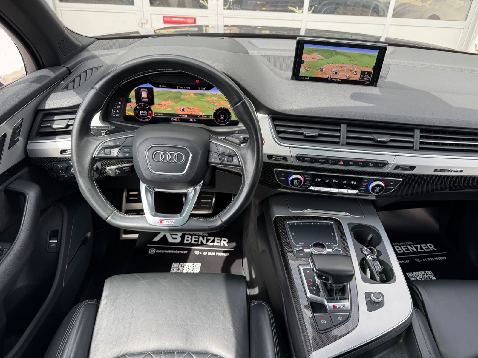 Fahrzeugabbildung Audi SQ7/RAUTEN-SITZE/PANO/AHK/360°Cam/Carbon/BOSE/