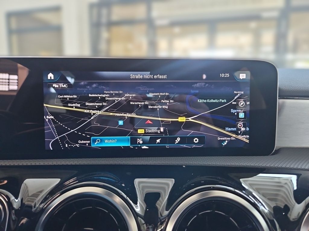 Fahrzeugabbildung Mercedes-Benz A 180 Progressive Night Navi LED Tempomat SHZ