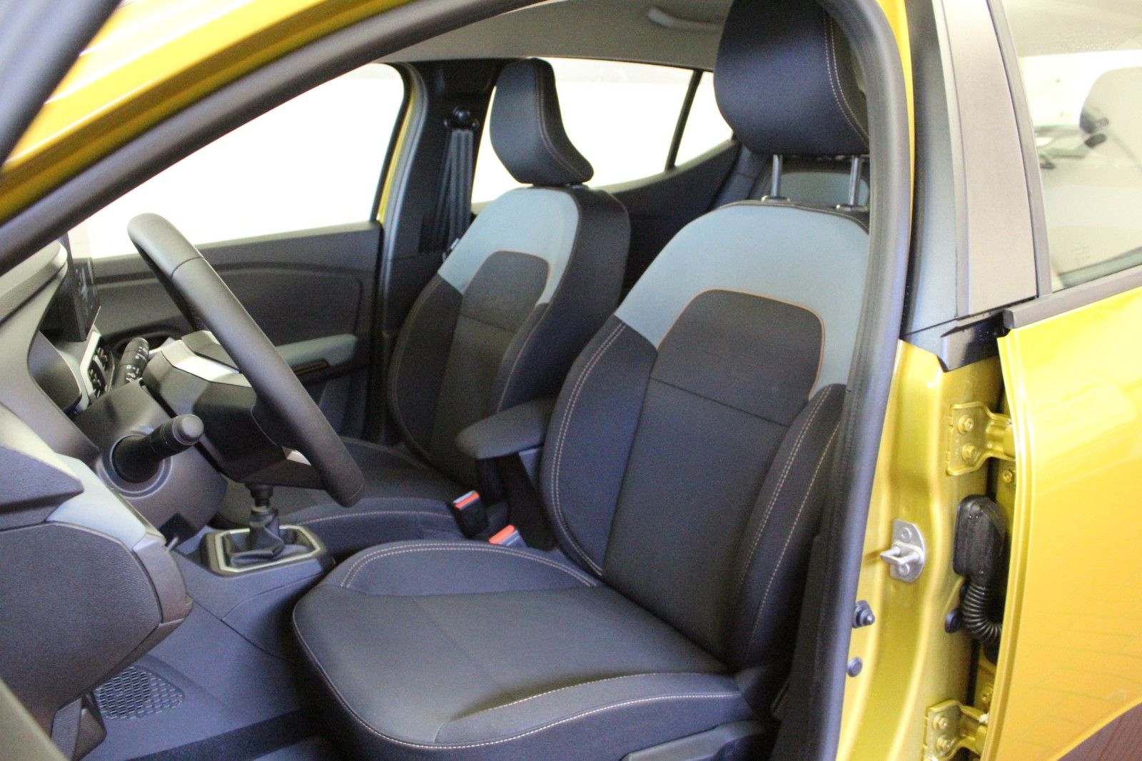 Fahrzeugabbildung Dacia Sandero Stepway TCe 110 Extreme MY 26*Winterpak*