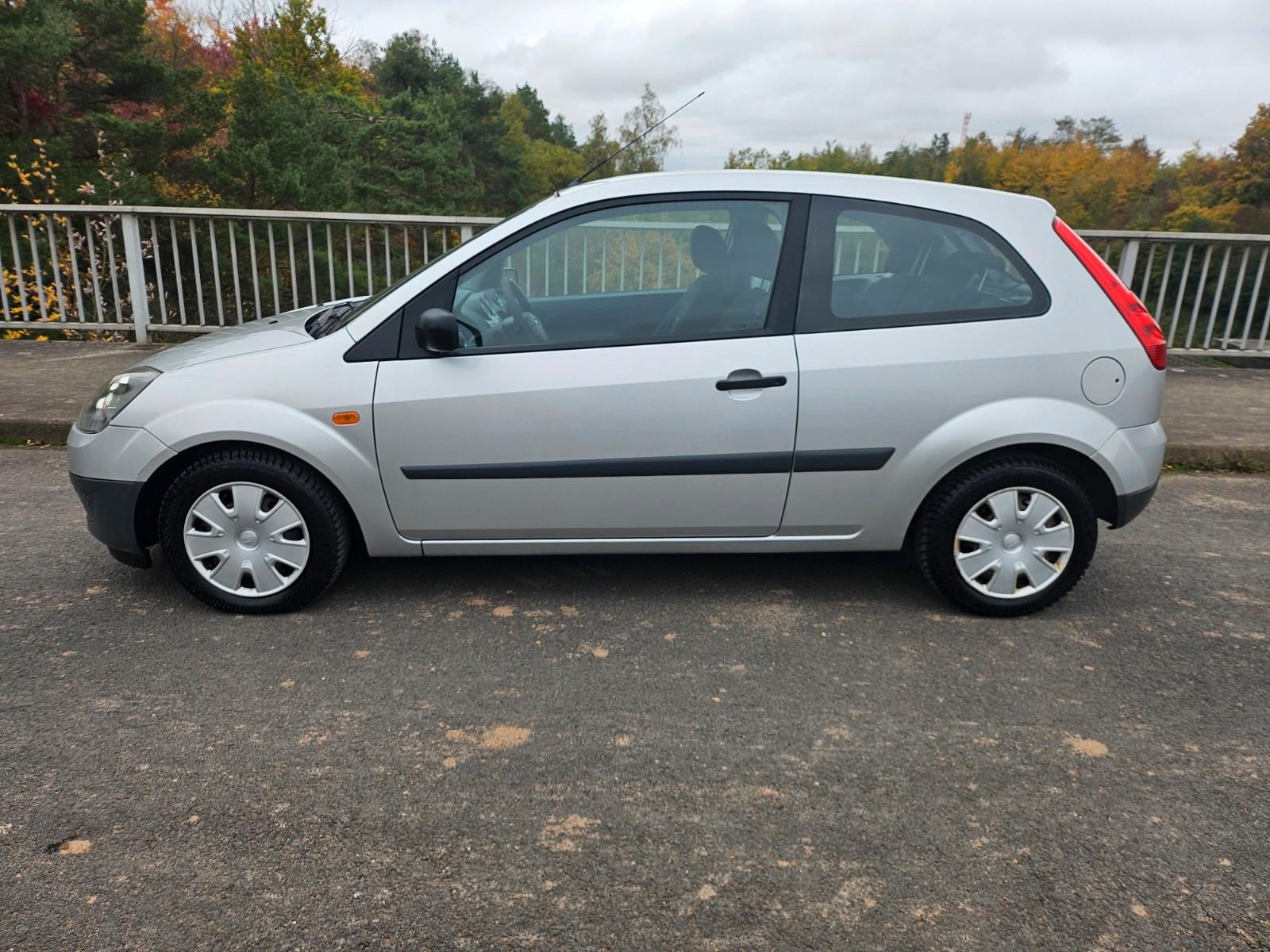 Ford Fiesta 1,3 l Ambiente#KLIMA/HU/AU/JANUAR 2028#