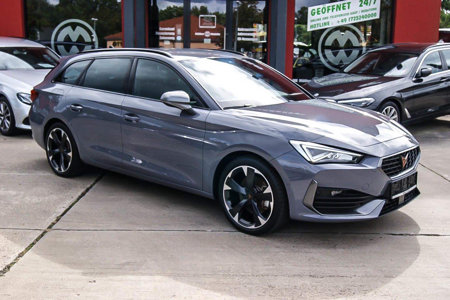 Fahrzeugabbildung CUPRA Leon Sportstourer e-HYBRID VIRTUAL ACC XL 1HAND