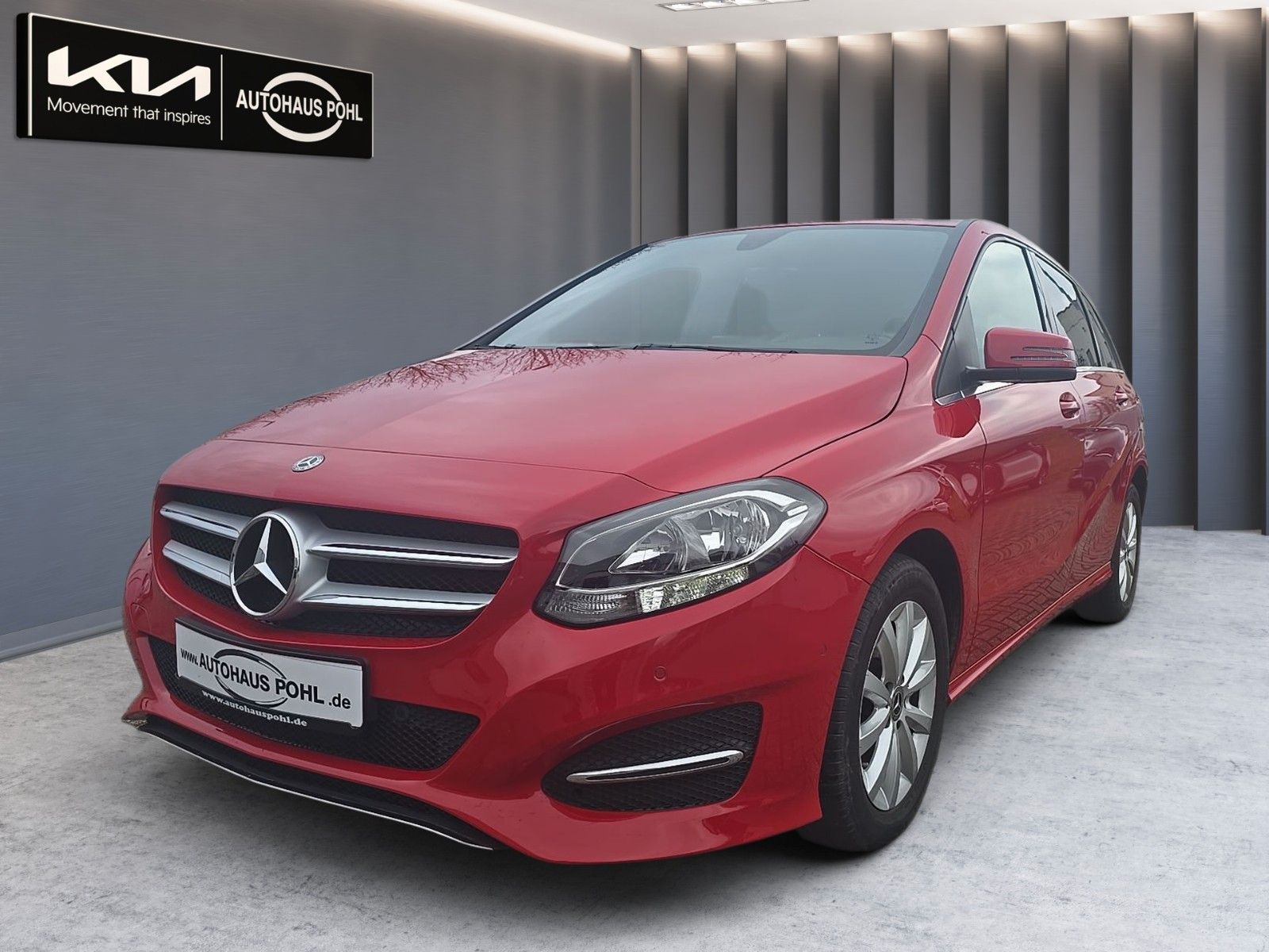 Fahrzeugabbildung Mercedes-Benz B-Klasse 180 Navi PDC Winterräder
