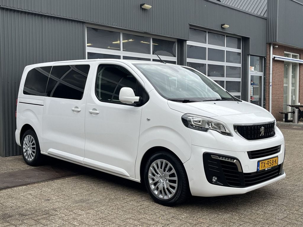 Image of Peugeot Traveller