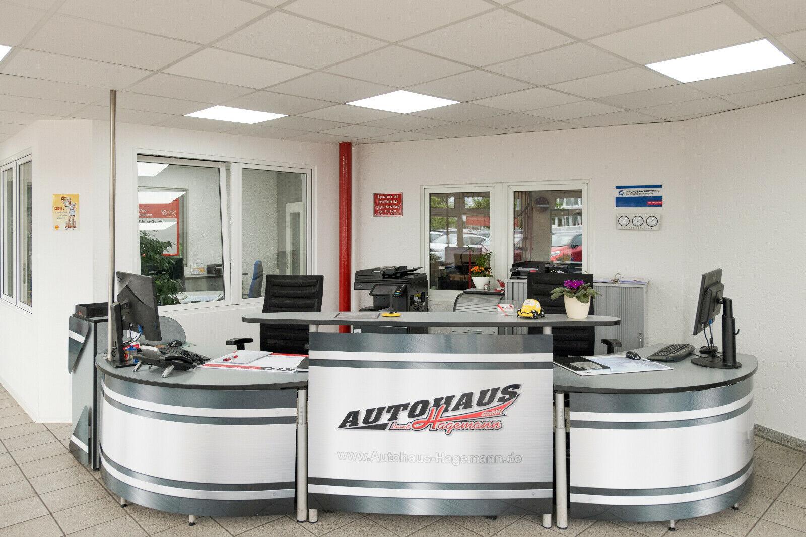 showroom-image-main