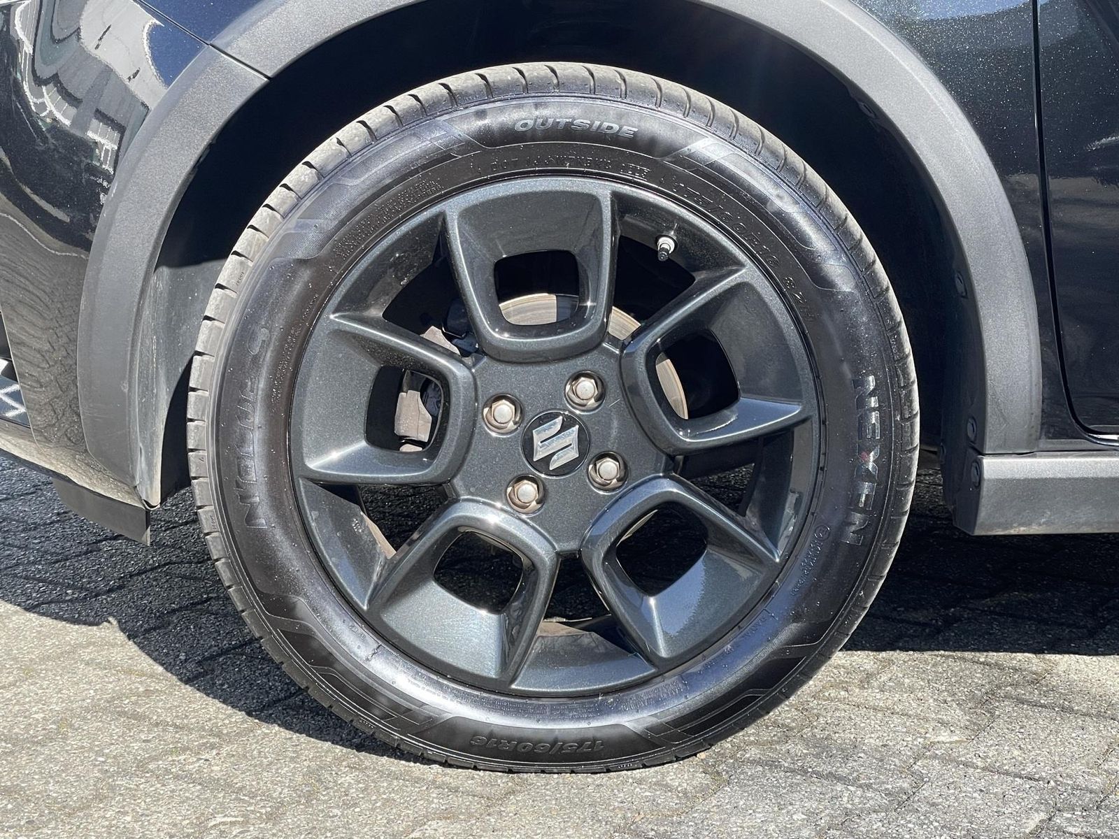 Fahrzeugabbildung Suzuki Ignis Confort+ 4x4