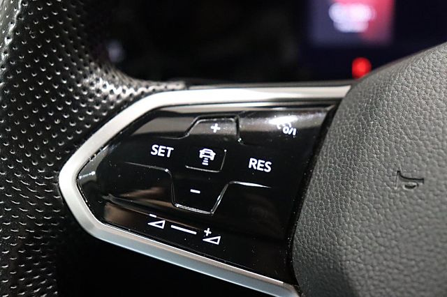 Golf GTE 1.4 TSI eHybrid ACC NAVI SHZ SPORTFW BT