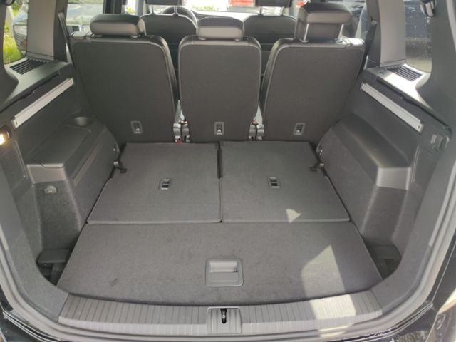 Fahrzeugabbildung Volkswagen Touran 1,5 TSI DSG 7-SITZER KAMERA KEYLESS NAVI