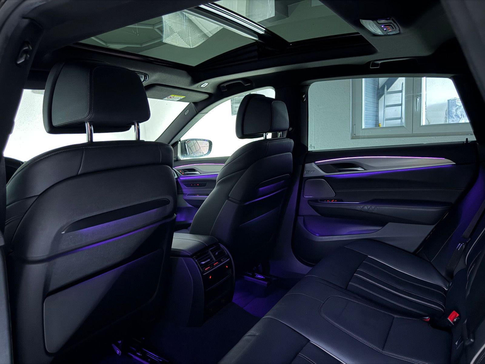 Fahrzeugabbildung BMW 640 d xDrive M SPORT/LED/AHK/HuD/PANO/ACC/H&K