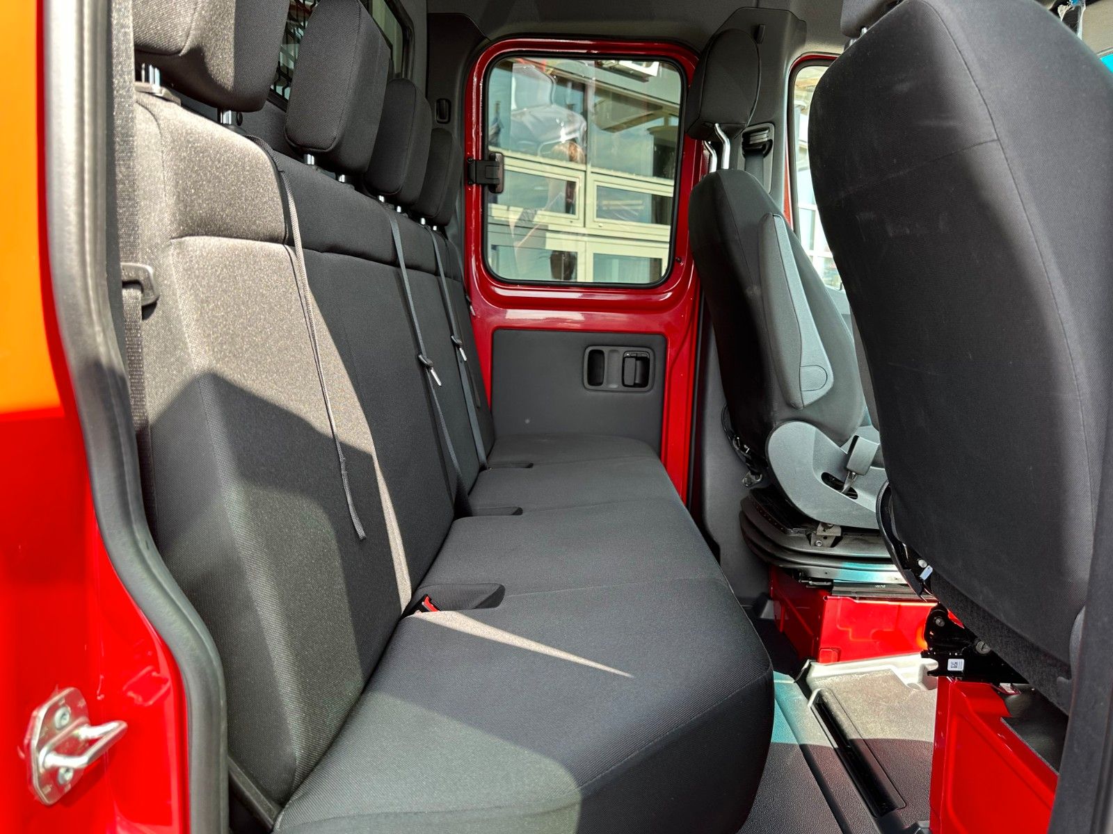 Fahrzeugabbildung Mercedes-Benz Sprinter 319 CDI 4x4 DoKa Klima AHK3,5to