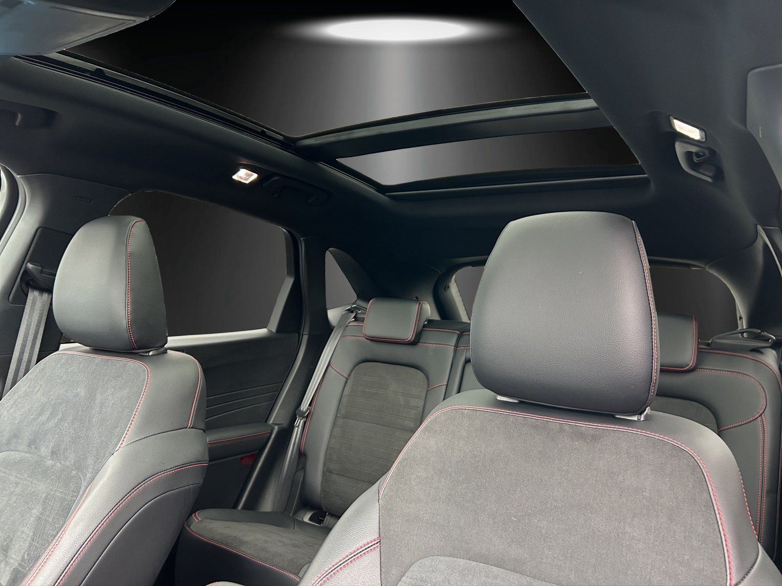 Fahrzeugabbildung Ford Kuga 2.5 PHEV ST-Line X Aut./LED/CAM/NAVI/PANO/