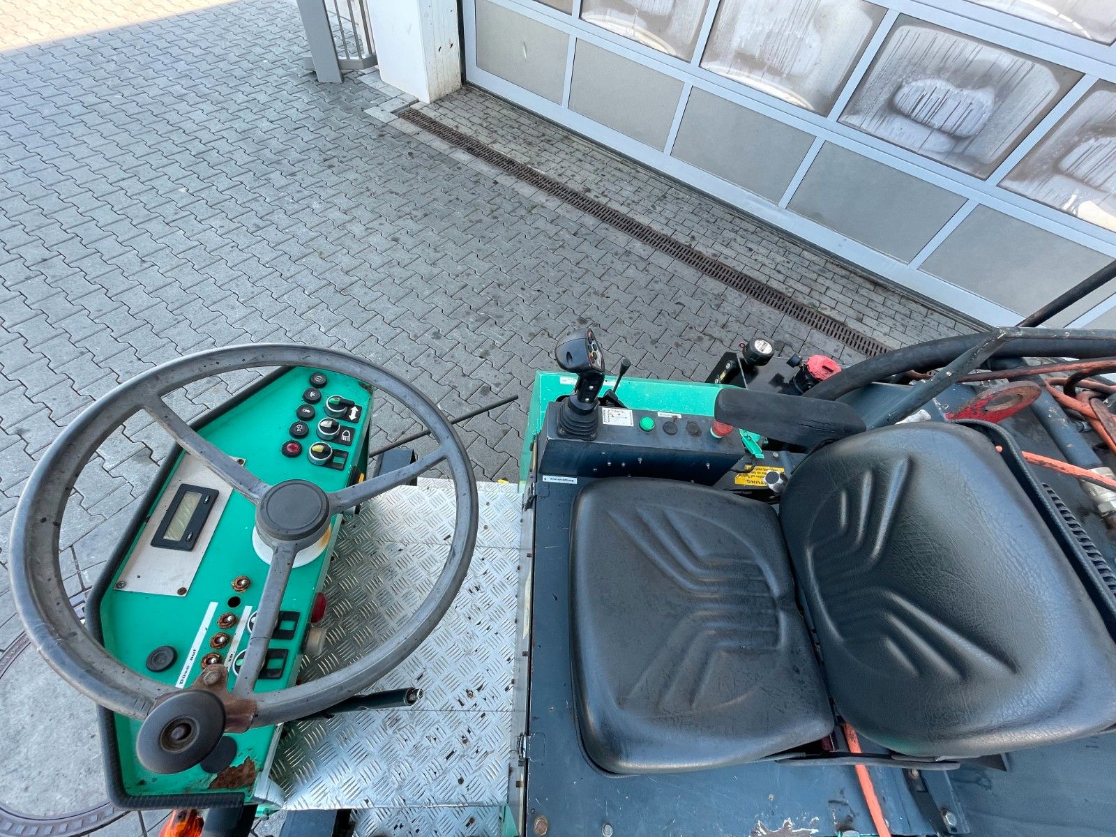 Fahrzeugabbildung Andere Weiro TM 800 SH / 904h / Bitumenspritzmaschine