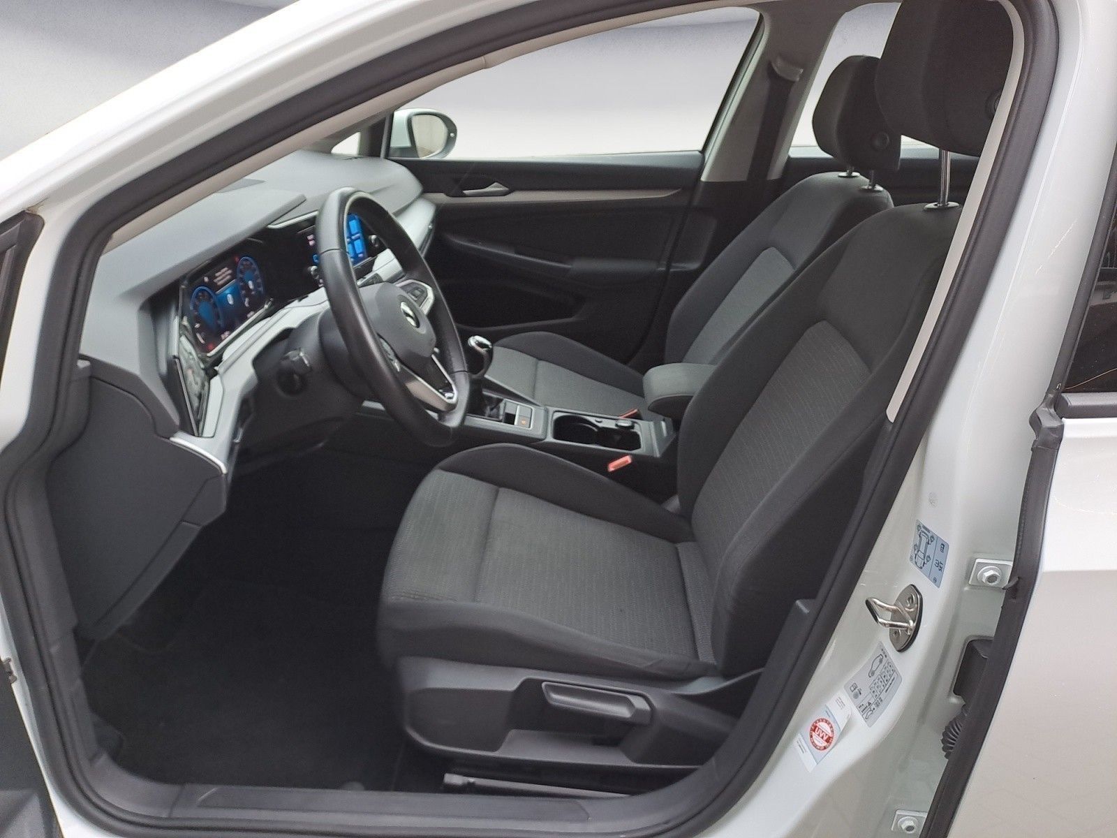 Volkswagen Golf - Bild 8