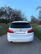 BMW 225 Active Tourer 225xe iPerformance Steptro... - BMW 225 Active Tourer von privat